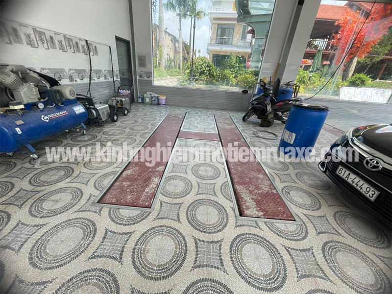 thi-cong-mat-bang-trung-tam-cham-soc-xe-3